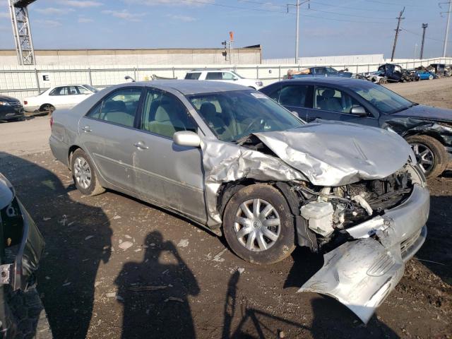 4T1BE32K15U634438 - 2005 TOYOTA CAMRY LE SILVER photo 4