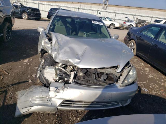 4T1BE32K15U634438 - 2005 TOYOTA CAMRY LE SILVER photo 5