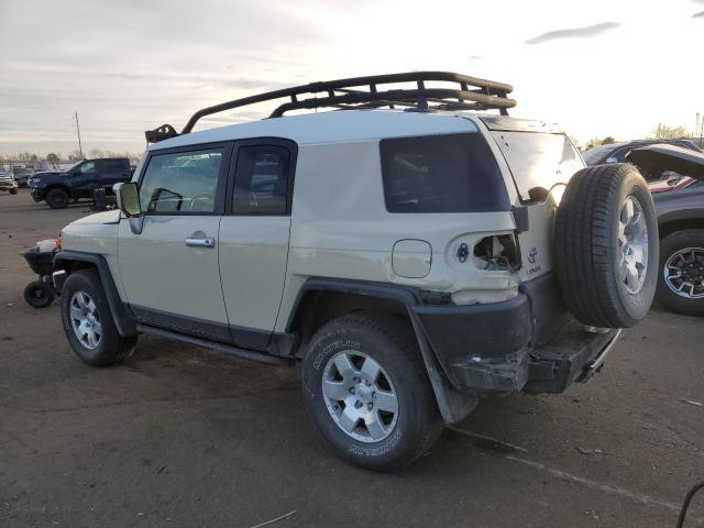 JTEBU11F180101724 - 2008 TOYOTA FJ CRUISER BEIGE photo 2