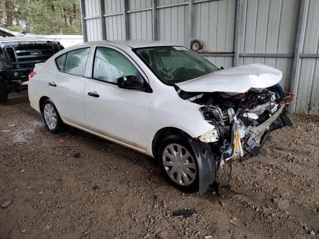 3N1CN7AP5JL836137 - 2018 NISSAN VERSA S WHITE photo 4