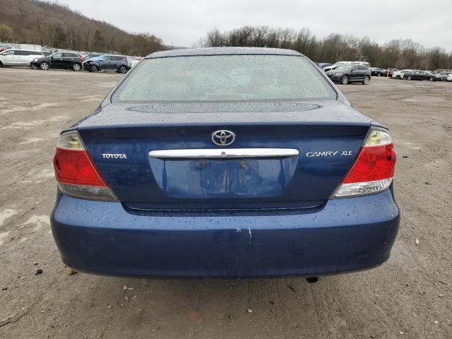 4T1BE30K05U425128 - 2005 TOYOTA CAMRY LE BLUE photo 6