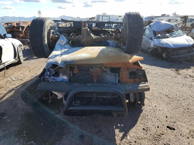 JN8DR09Y21W579530 - 2001 NISSAN PATHFINDER LE 烧焦的 照片 5