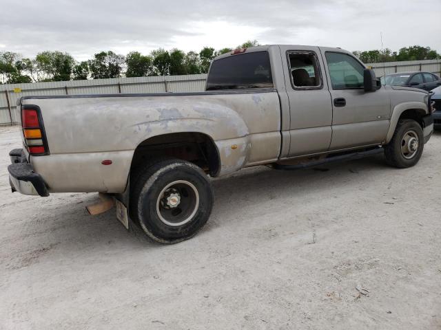 1GCJC39G33E165285 - 2003 CHEVROLET SILVERADO C3500 BEIGE photo 3