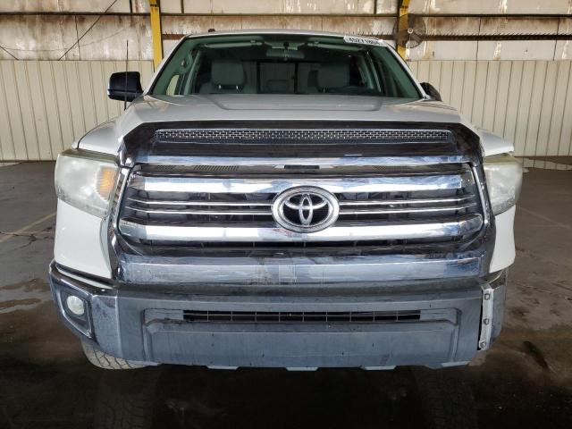 5TFUW5F17HX648483 - 2017 TOYOTA TUNDRA DOUBLE CAB SR/SR5 WHITE photo 5