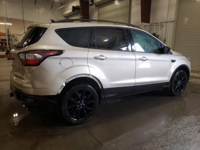 1FMCU9HD2JUD37286 - 2018 FORD ESCAPE SEL GOLD photo 3