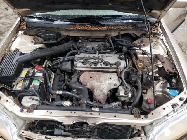 1HGCG5646YA030661 - 2000 HONDA ACCORD LX TAN photo 11