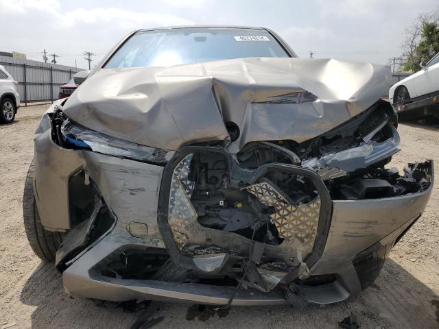 WB523CF00PCM77427 - 2023 BMW IX XDRIVE50 GRAY photo 5