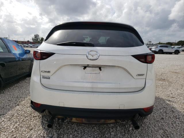 JM3KFACM9J1440331 - 2018 MAZDA CX-5 TOURING WHITE photo 6