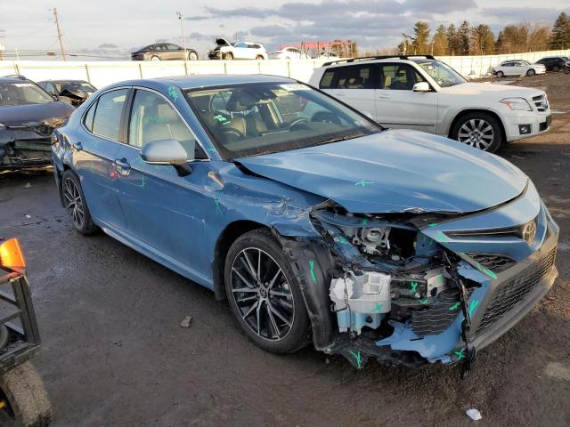 4T1T11BK9RU117043 - 2024 TOYOTA CAMRY SE NIGHT SHADE BLUE photo 4