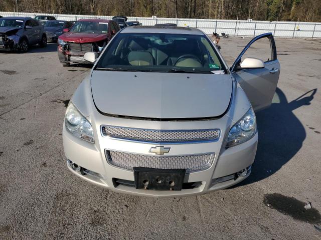 1G1ZE5E75AF116720 - 2010 CHEVROLET MALIBU LTZ ვერცხლისფერი ფოტო 5
