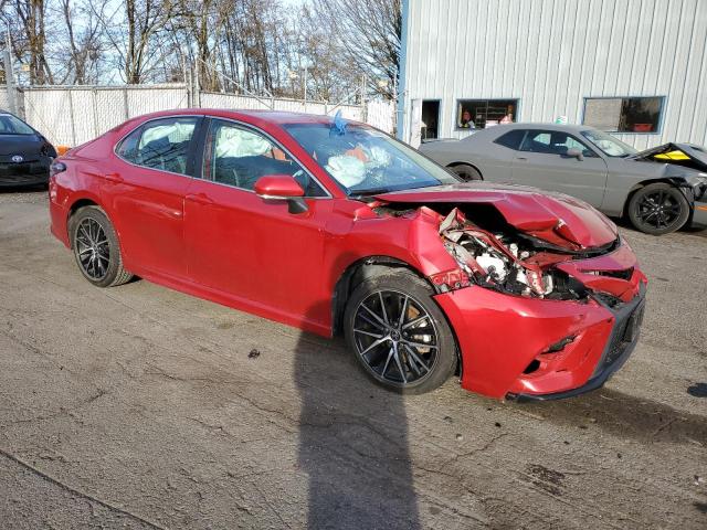 4T1G11AKXRU251479 - 2024 TOYOTA CAMRY SE NIGHT SHADE RED photo 4