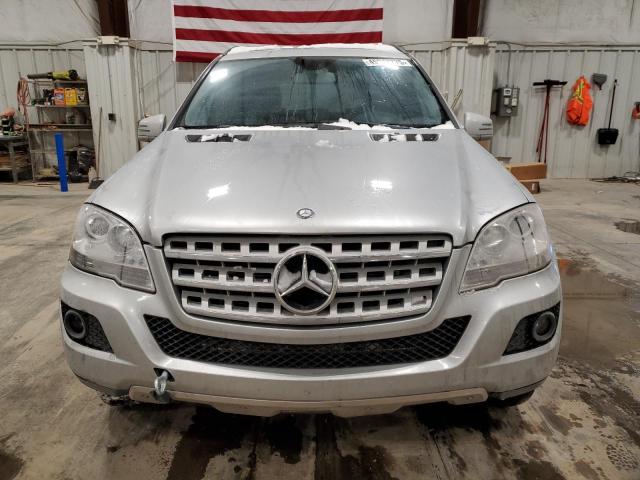4JGBB8GB0BA725731 - 2011 MERCEDES-BENZ ML 350 4MATIC SILVER photo 5