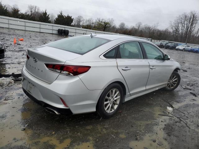 5NPE24AF0JH597987 - 2018 HYUNDAI SONATA SE SILVER photo 3