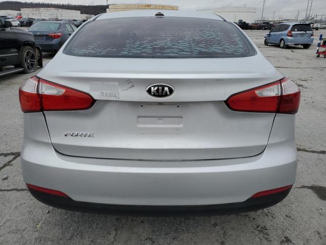 KNAFX4A66F5429488 - 2015 KIA FORTE LX SILVER photo 6