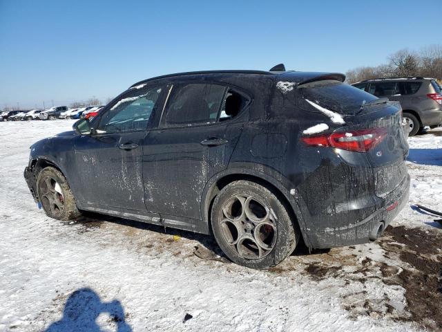 ZASFAKNN4J7C05084 - 2018 ALFA ROMEO STELVIO TI SPORT BLACK photo 2