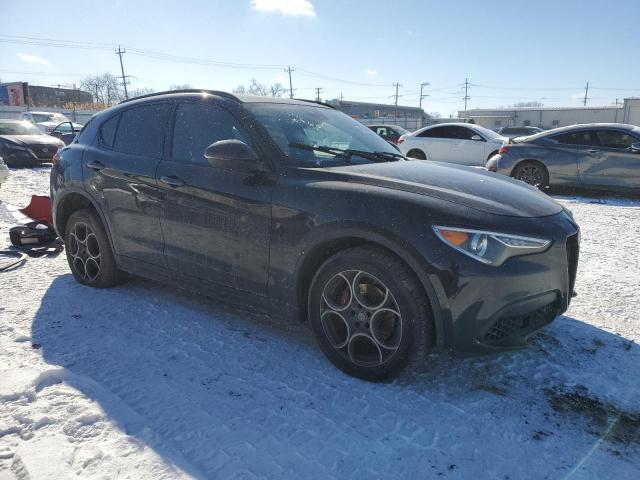 ZASFAKNN4J7C05084 - 2018 ALFA ROMEO STELVIO TI SPORT BLACK photo 4