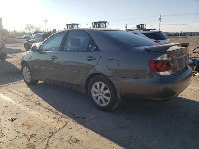 4T1BE32K25U946557 - 2005 TOYOTA CAMRY LE GRAY photo 2