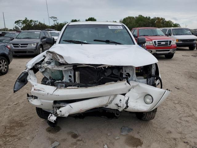 5TFJU4GN2BX004353 - 2011 TOYOTA TACOMA DOUBLE CAB PRERUNNER WHITE photo 5