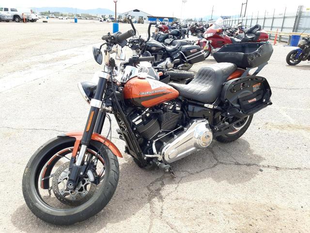 1HD1YMJ24LB022871 - 2020 HARLEY-DAVIDSON FLSB ORANGE photo 2