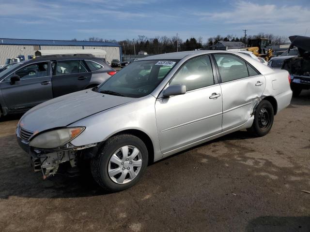 4T1BE32K55U509958 - 2005 TOYOTA CAMRY LE SILVER photo 1