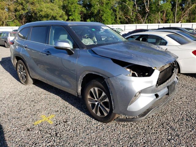 5TDGZRAHXLS008976 - 2020 TOYOTA HIGHLANDER XLE SILVER photo 4