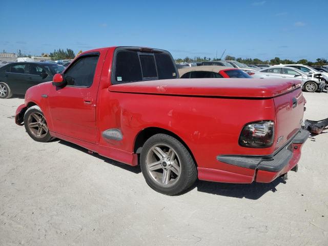 2FTRF073X4CA00026 - 2004 FORD F150 SVT LIGHTNING RED photo 2