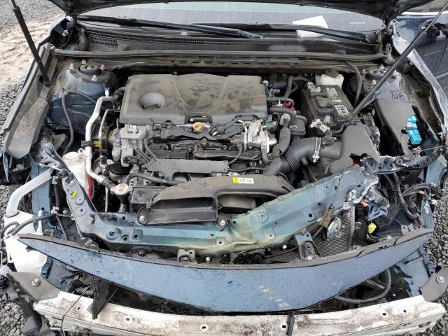 4T1B11HK0JU632830 - 2018 TOYOTA CAMRY L BLUE photo 11