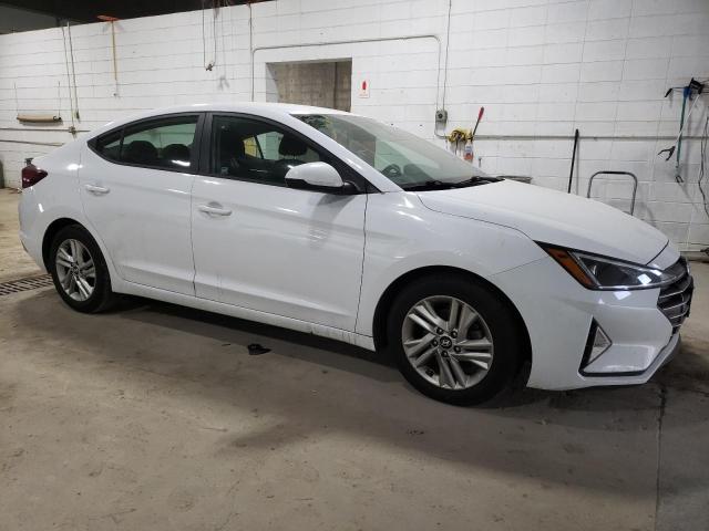 5NPD84LF7KH404663 - 2019 HYUNDAI ELANTRA SEL WHITE photo 4