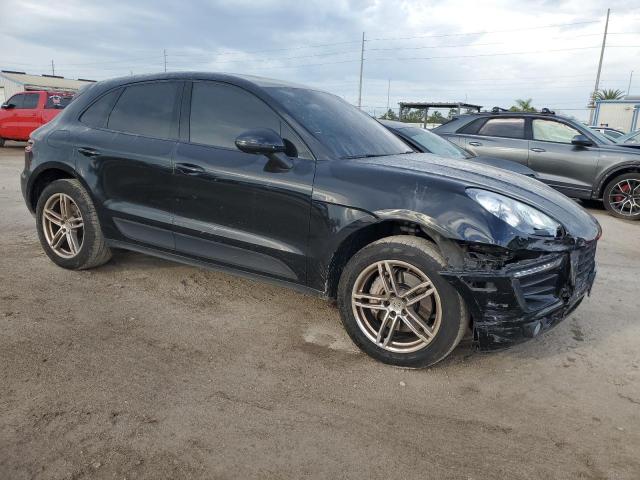 WP1AB2A52HLB10304 - 2017 PORSCHE MACAN S BLACK photo 4