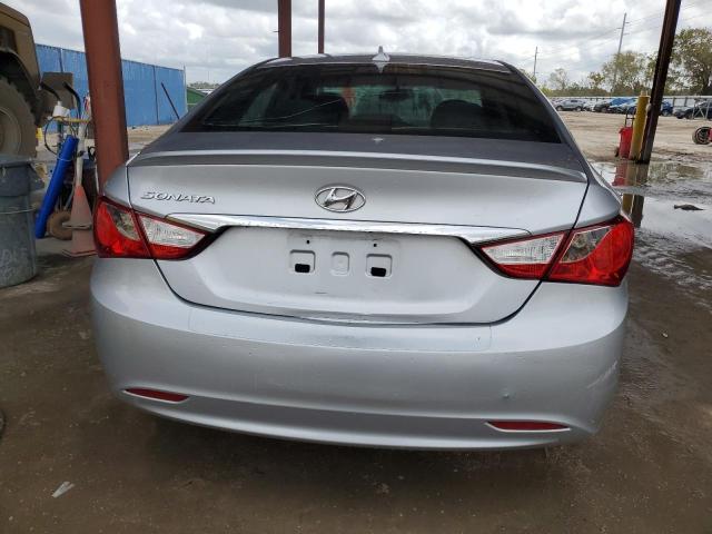 5NPEB4ACXDH622257 - 2013 HYUNDAI SONATA GLS SILVER photo 6