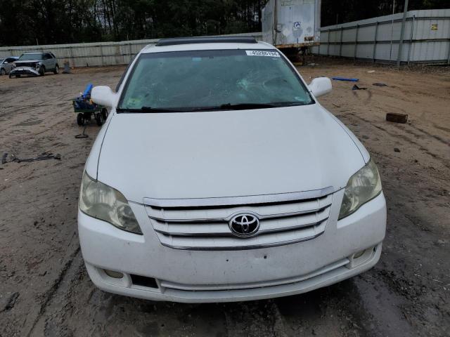 4T1BK36B76U124910 - 2006 TOYOTA AVALON XL WHITE photo 5