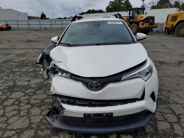 JTNKHMBX7K1017695 - 2019 TOYOTA C-HR XLE WHITE photo 5