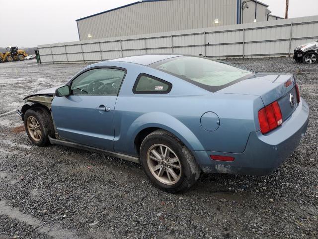 1ZVFT80N555153542 - 2005 FORD MUSTANG BLUE photo 2