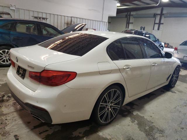 WBAJE7C59JWC56853 - 2018 BMW 540 XI WHITE photo 3