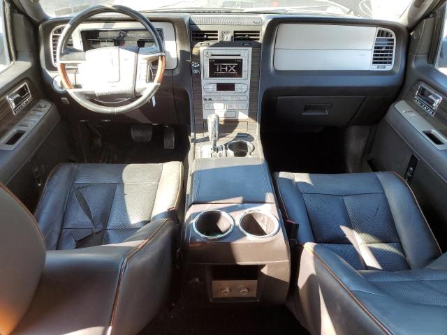 5LMFU28527LJ10978 - 2007 LINCOLN NAVIGATOR შავი ფოტო 8