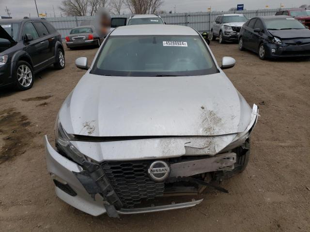 1N4BL4BV9KC221037 - 2019 NISSAN ALTIMA S SILVER photo 5