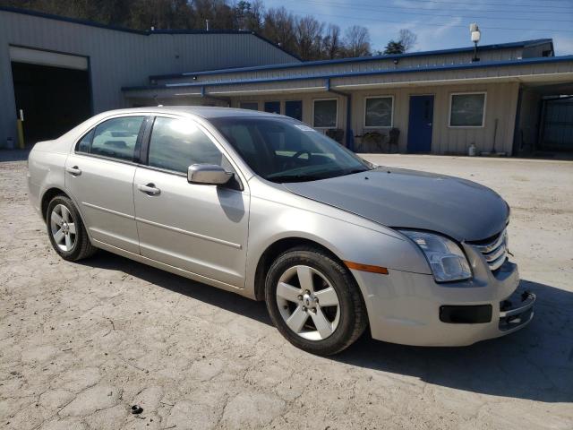 3FAHP07Z67R271924 - 2007 FORD FUSION SE SILVER photo 4