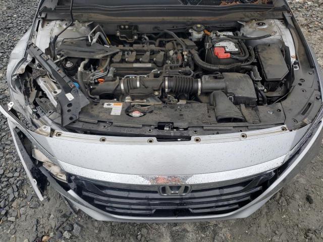 1HGCV1F11JA241258 - 2018 HONDA ACCORD LX SILVER photo 11