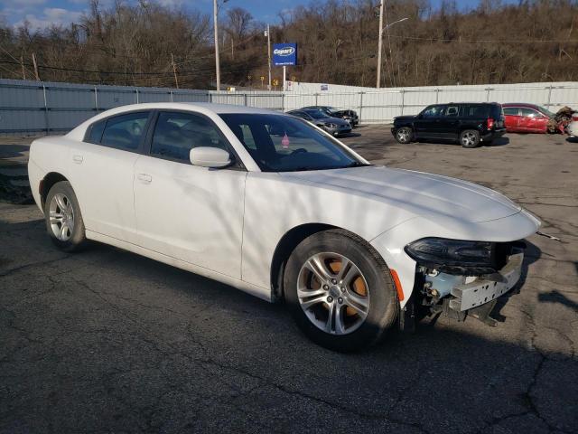 2C3CDXBG3FH875165 - 2015 DODGE CHARGER SE WHITE photo 4