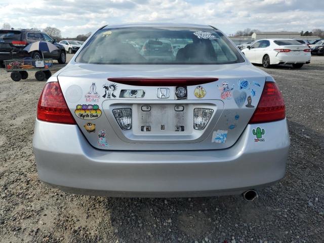 1HGCM56307A227808 - 2007 HONDA ACCORD SE SILVER photo 6