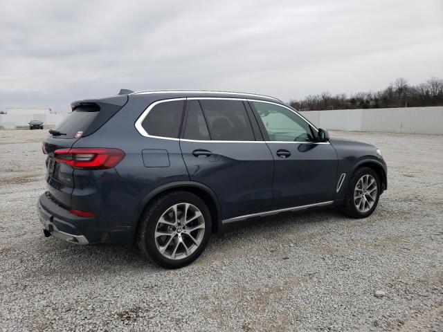 5UXCR6C00M9E80741 - 2021 BMW X5 XDRIVE40I GRAY photo 3