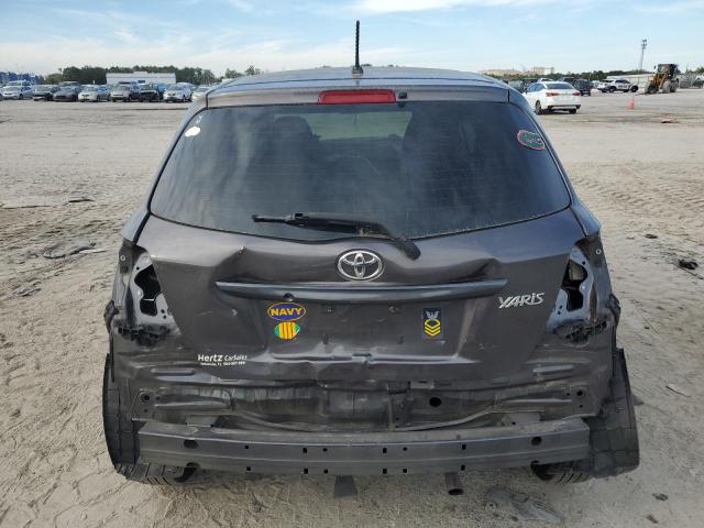 VNKKTUD37FA027704 - 2015 TOYOTA YARIS GRAY photo 6