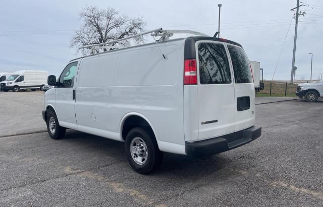 1GCWGAFP3K1222996 - 2019 CHEVROLET EXPRESS G2 WHITE photo 3