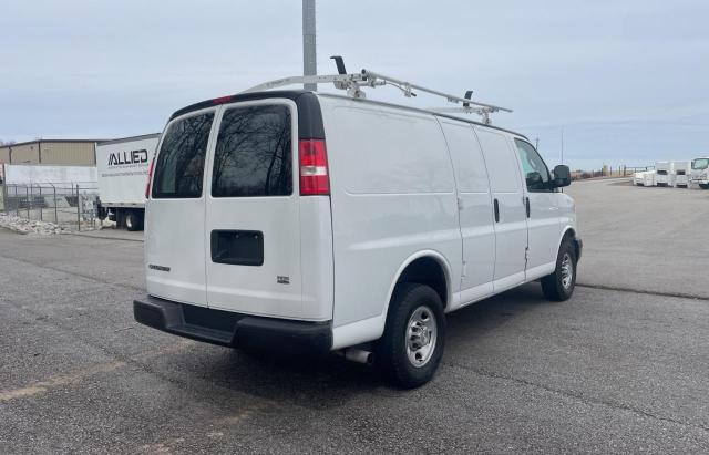 1GCWGAFP3K1222996 - 2019 CHEVROLET EXPRESS G2 WHITE photo 4