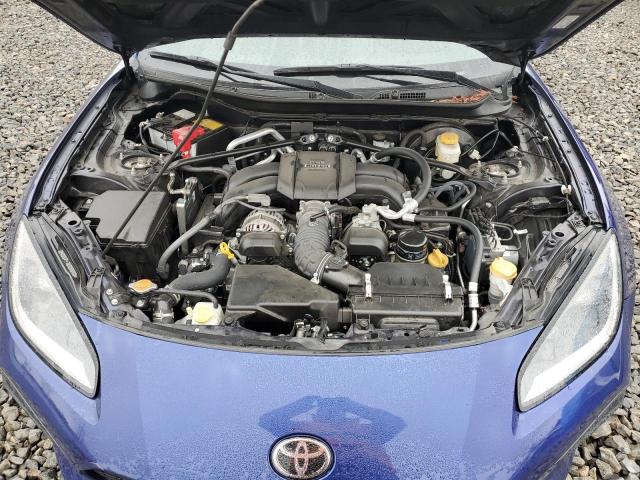 JF1ZNBE1XN9752447 - 2022 TOYOTA GR 86 PREMIUM BLUE photo 11