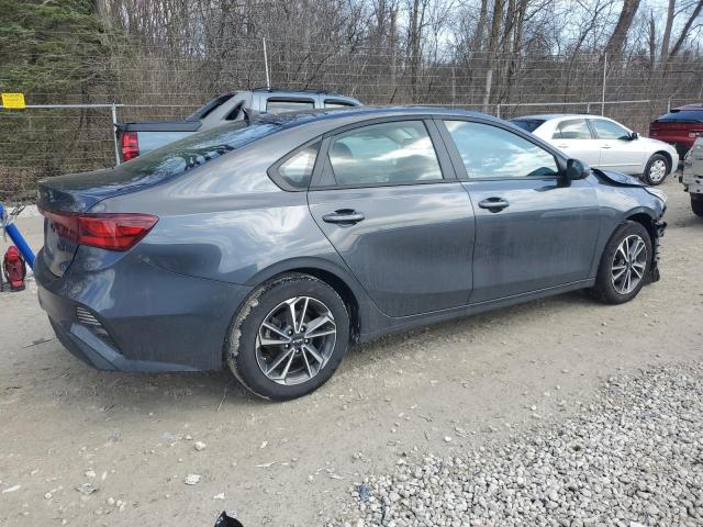 3KPF24AD7PE529010 - 2023 KIA FORTE LX GRAY photo 3