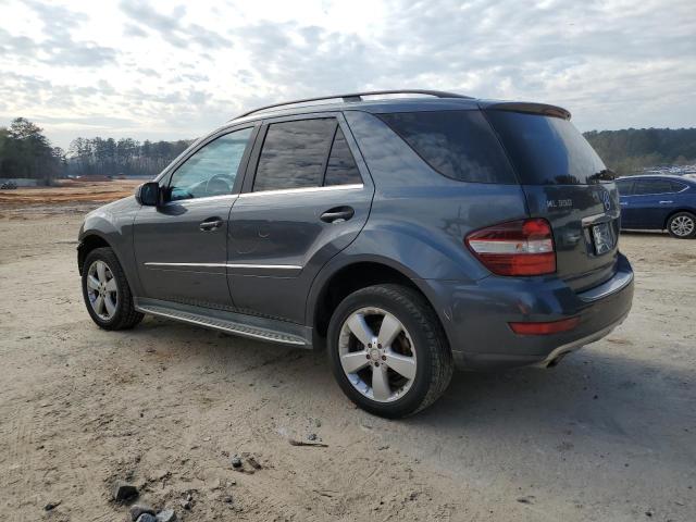 4JGBB8GB0AA619228 - 2010 MERCEDES-BENZ ML 350 4MATIC BLACK photo 2