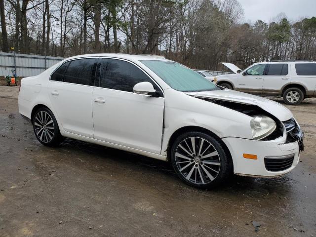 3VWRZ71K59M056111 - 2009 VOLKSWAGEN JETTA SE WHITE photo 4