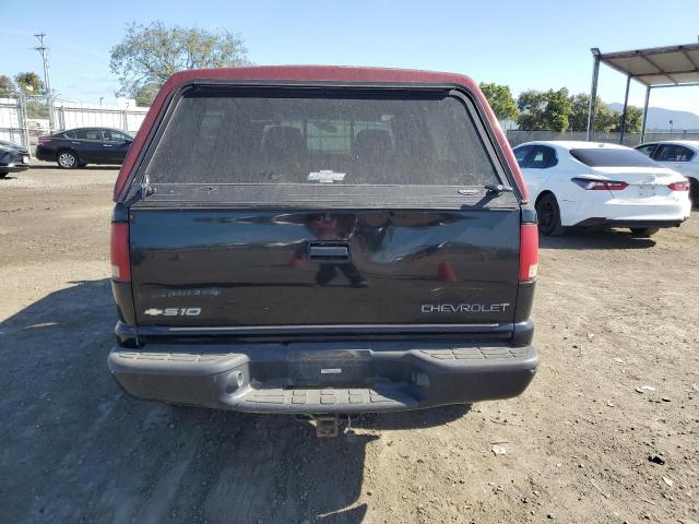 1GCCT19W028184541 - 2002 CHEVROLET S TRUCK S10 BLACK photo 6