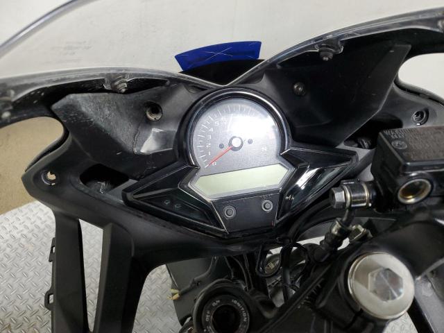 MLHNC5107K5500572 - 2019 HONDA CBR300 R BLACK photo 8